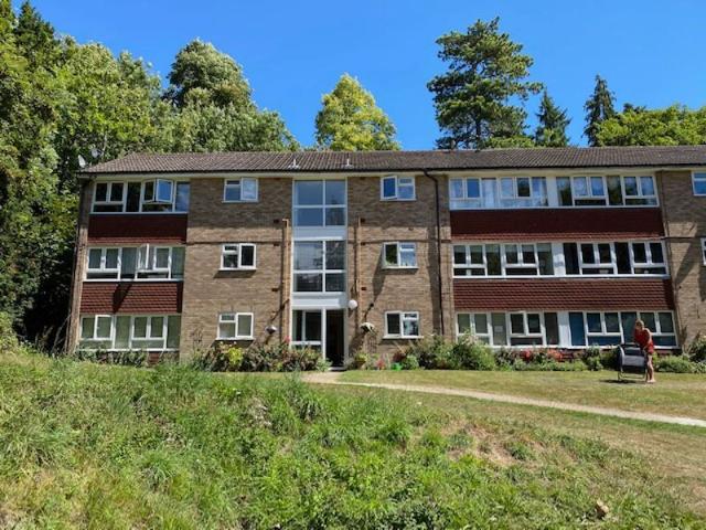 Apartment for rent in Caterham, Tandridge