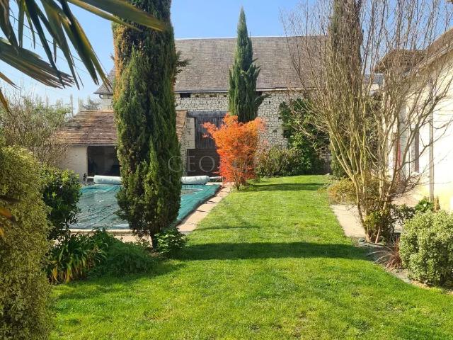 Maison vente à Loches, Descartes