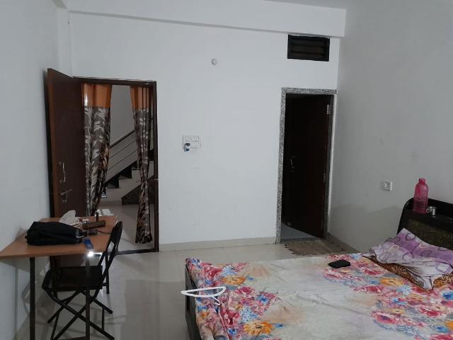 House for rent in Madya