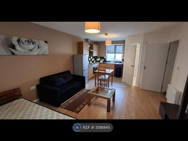 Room for rent in London Borough of Ealing, Greater London