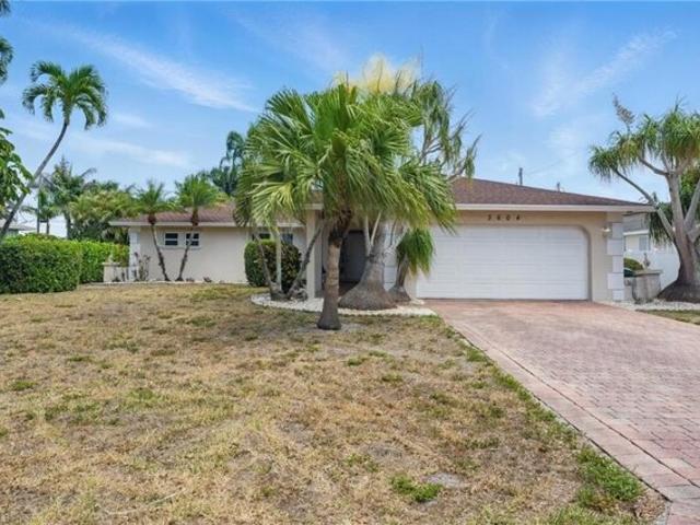 House for sale in Bonita Springs