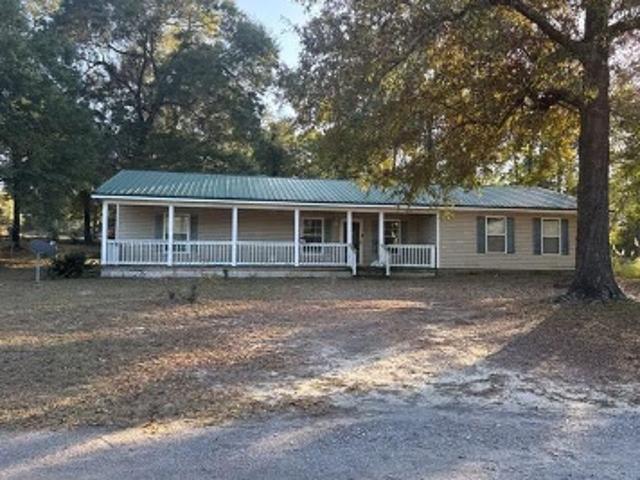 House for sale in Sneads, Florida