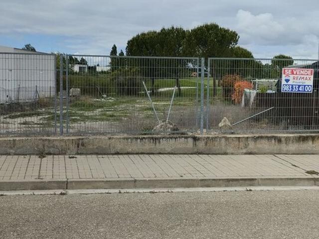 Terreno en venta en Aldeamayor De San Martín, Castilla y León