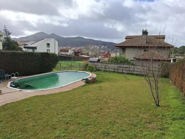 Terreno en venta en Beade, Vigo