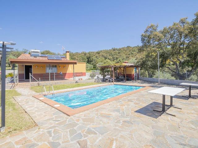 Terreno en venta en El Pedroso, Andalucía