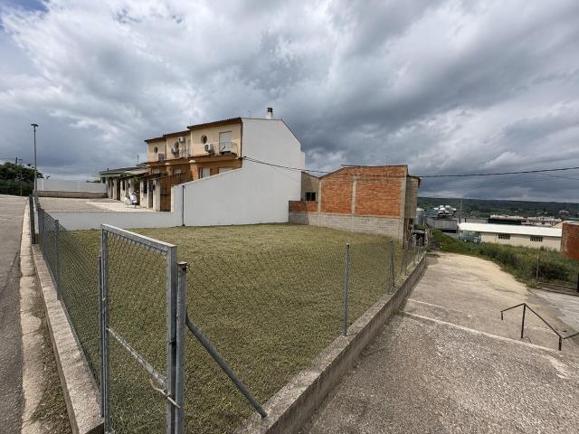 Terreno en venta en Jane Addams, Enguera
