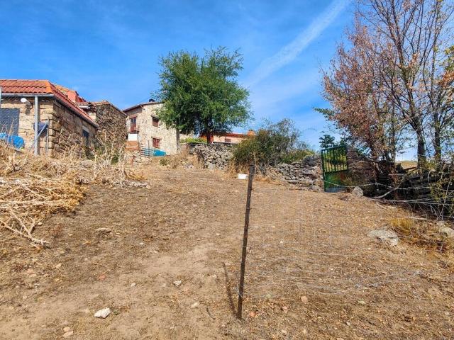 Terreno en venta en Santa María De La Alameda, Madrid