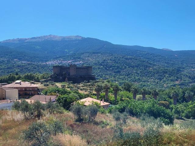 Terreno en venta en Mombeltrán, Castilla y León