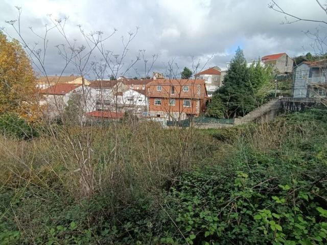 Terreno en venta en Lourizán, Pontevedra