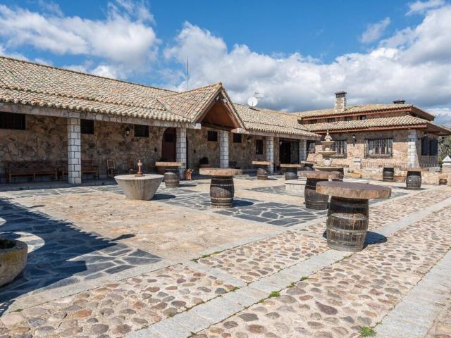 Terreno en venta en Robledo De Chavela, Madrid