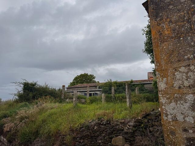 Terreno en venta en Mourelos, O Salnés