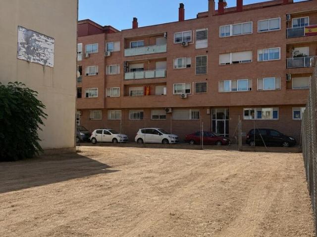 Terreno en venta en Oliver-Valdefierro, Zaragoza