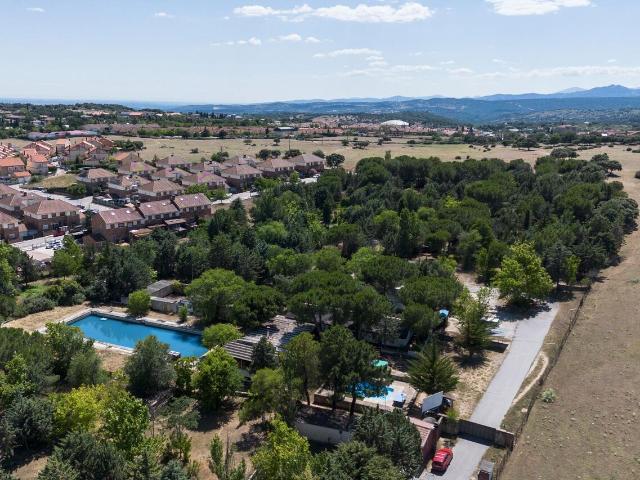 Terreno en venta en Navarredonda, Valdemorillo