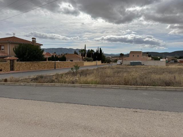 Terreno en venta en Cecilia Bartolomé (Mujeres Libres), l'Alt Vinalopó / El Alto Vinalopó