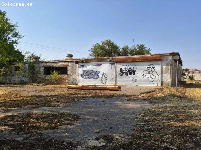 Local Comercial en venta en Tudela De Duero, Castilla y León