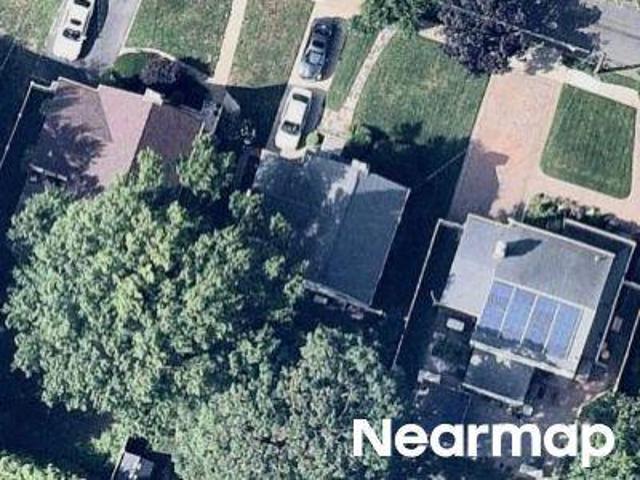 House for sale in Teaneck, New Jersey