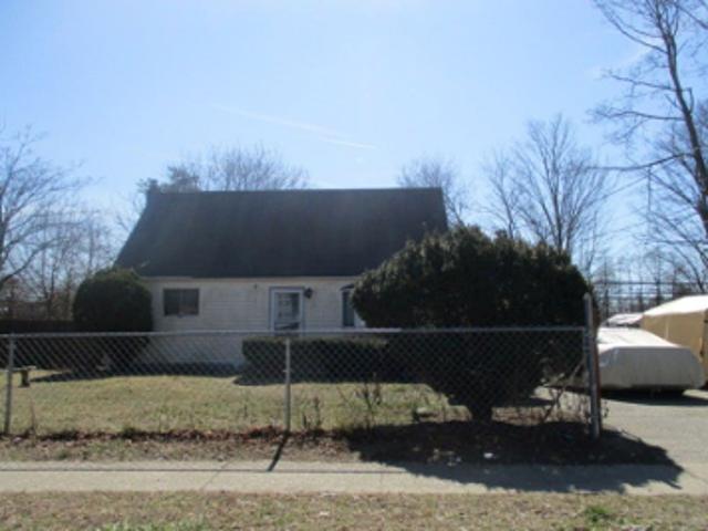 House for sale in Bohemia, New York