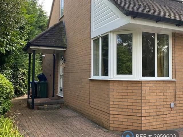 Apartment for rent in Oldfield Brow, Trafford Park