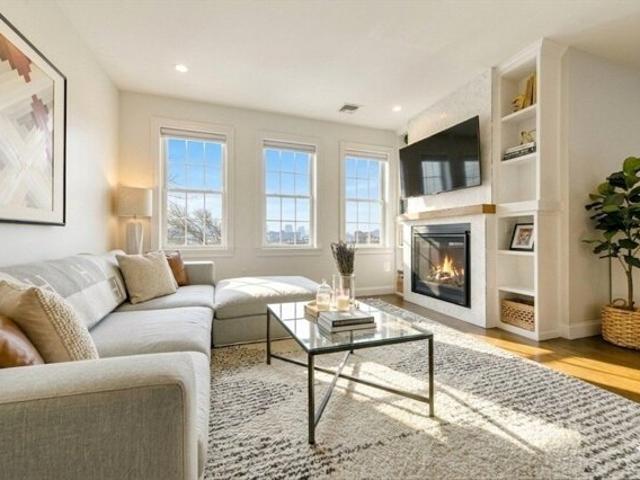 Condo for sale in Chelsea, Massachusetts