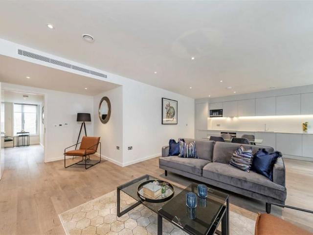 Apartment for rent in Mayfair, Greater London