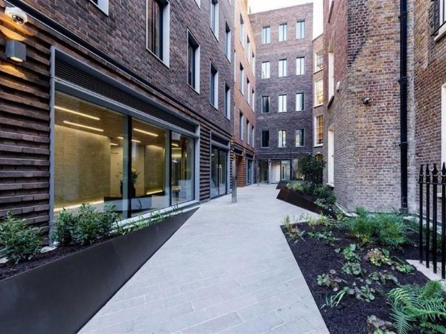 Apartment for rent in Mayfair, Greater London