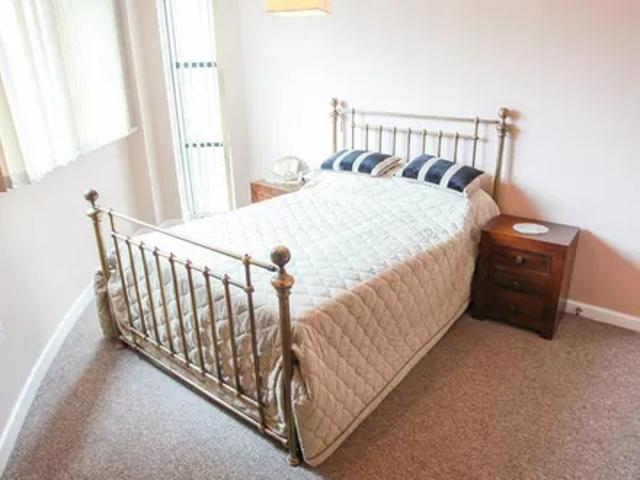 Apartment for rent in Chinatown, Calderstones