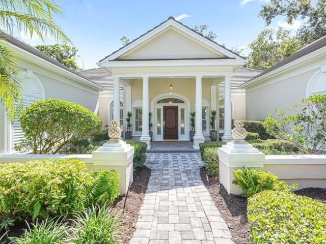 House for sale in Osprey