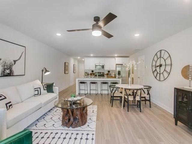 Townhouse for rent in Lawrenceville
