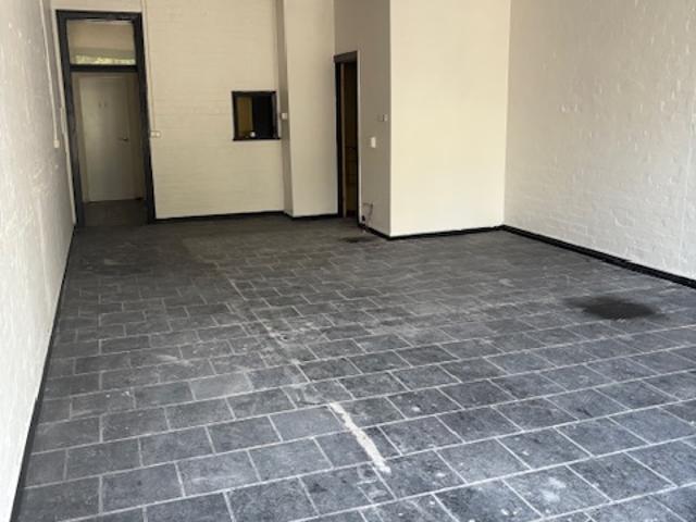 Retail for rent in Canterbury, Melbourne