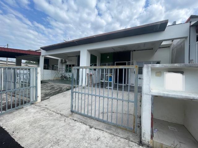 Terraced House for sale in Tanjong Sepat, Selangor