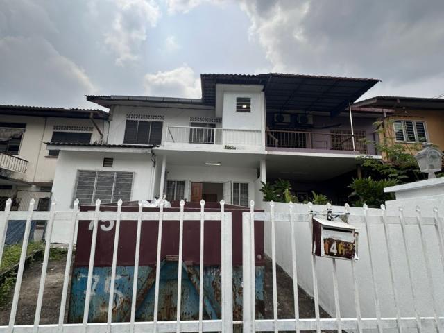 Room for rent in Petaling, Damansara Damai
