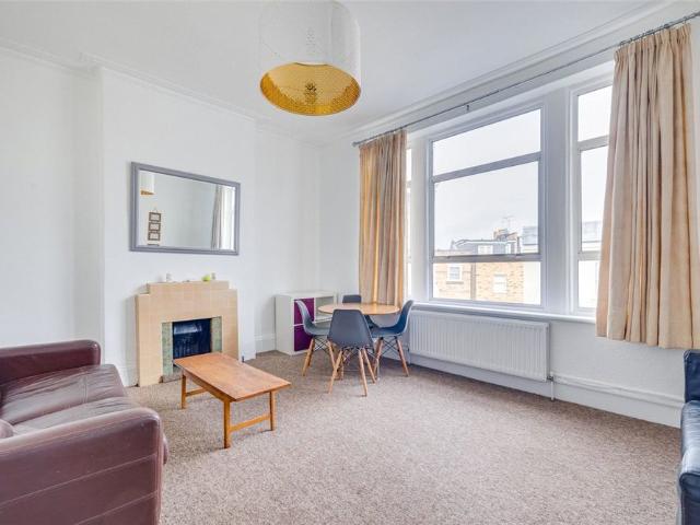 Apartment for rent in London Borough of Hammersmith and Fulham, Greater London