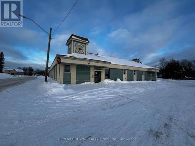 Commercial for rent in Kapuskasing, Ontario