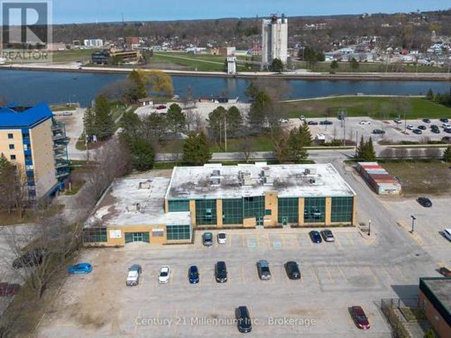 Commercial for rent in Grey, Ontario