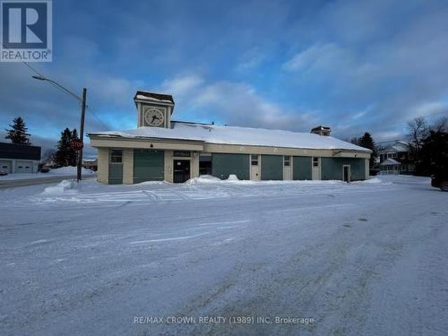 Commercial for rent in Kapuskasing, Ontario