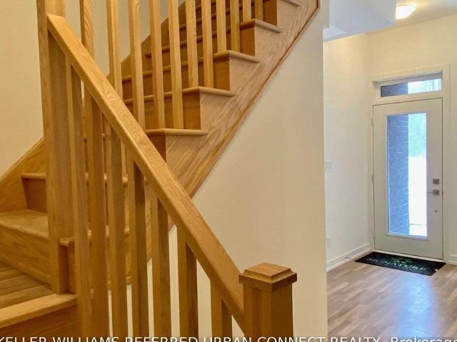 House for rent in Richmond Hill, Golden Horseshoe