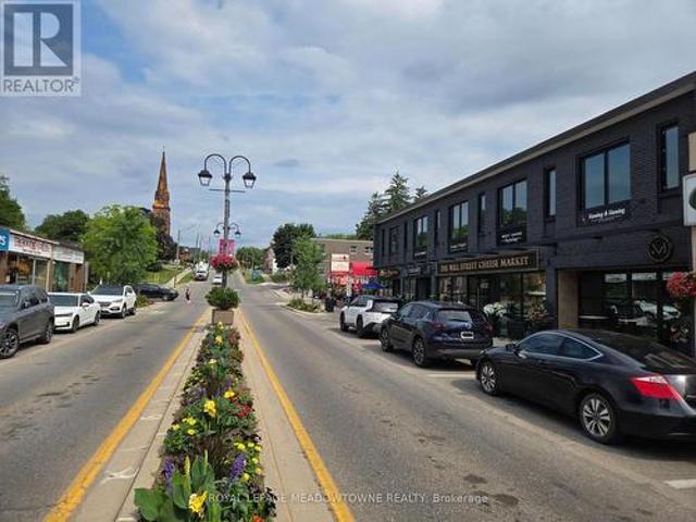 Commercial for rent in Georgetown, Ontario