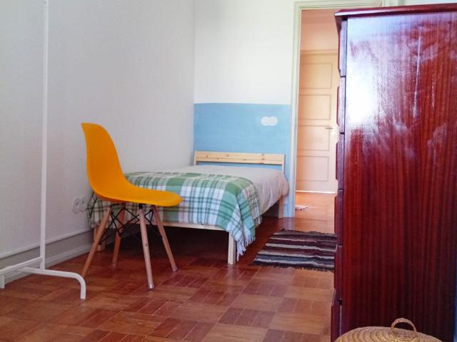 Quarto alugar em Bairro de São Miguel, Lisboa