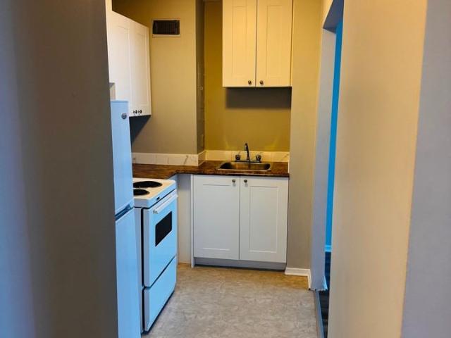 Apartment for rent in Mulhurst Bay, Ontario
