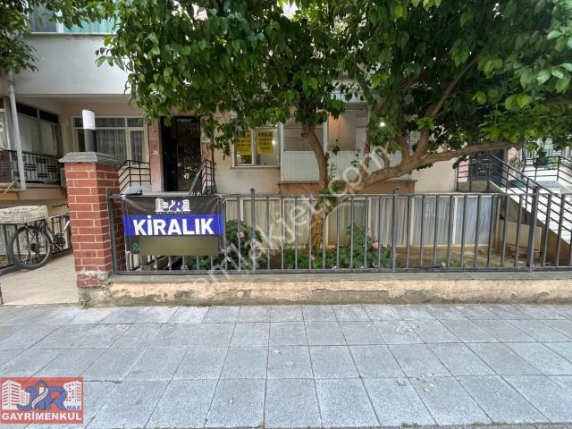 Kadiköy, İstanbul içerisinde kiralık mülk