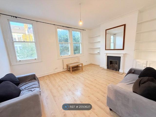House for rent in London Borough of Hammersmith and Fulham, Greater London