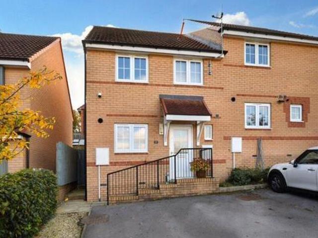 House for sale in Ossett, West Yorkshire