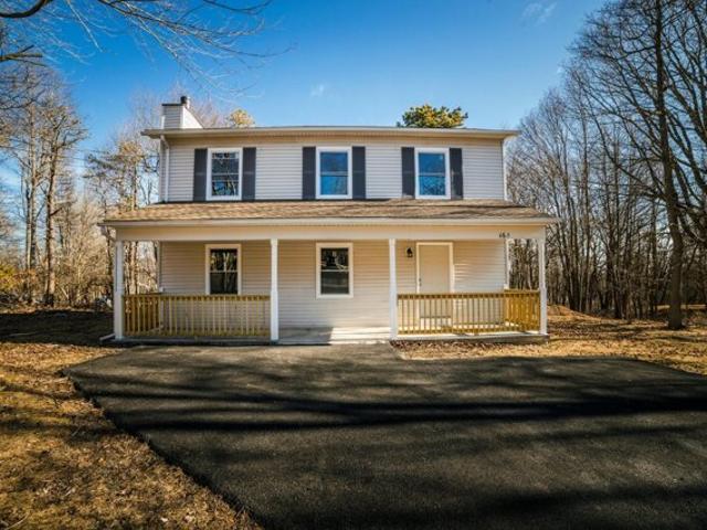 House for sale in Long Pond, Pennsylvania