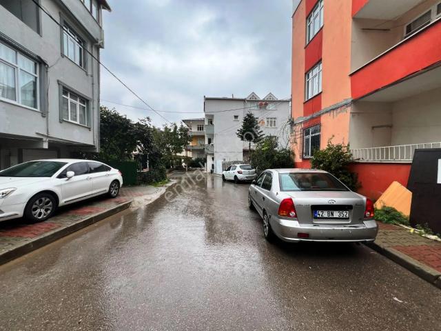 Ahmet Yesevi Mahallesi, Sultanbeyli içerisinde kiralık mülk
