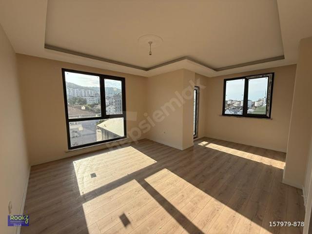 Sultanbeyli, İstanbul içerisinde satılık mülk