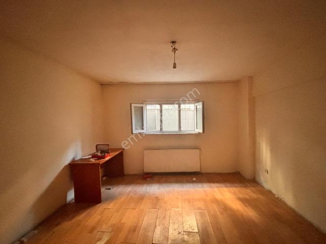 Sultan Murat Mahallesi, Küçükçekmece içerisinde kiralık mülk