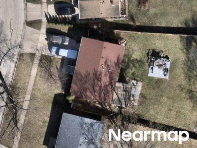 House for sale in Streamwood, Illinois