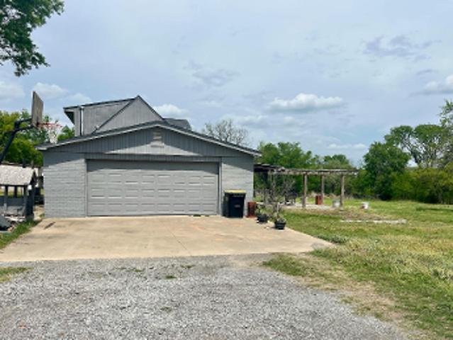 House for sale in Fort Gibson, Oklahoma
