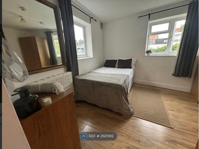 Room for rent in West Hampstead, Greater London