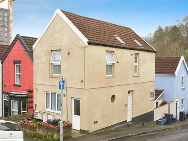 House for sale in Feckenham, City Of Bristol